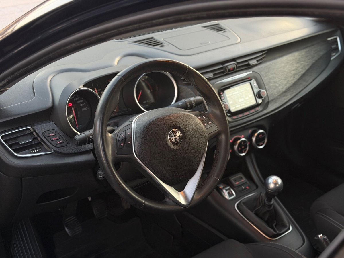 Alfa Romeo Giulietta 1.6 JTDm Business 120cv (12)