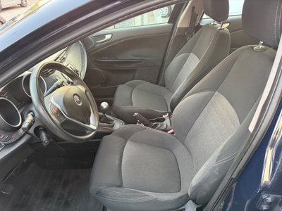 Alfa Romeo Giulietta 1.6 JTDm Business 120cv (6)