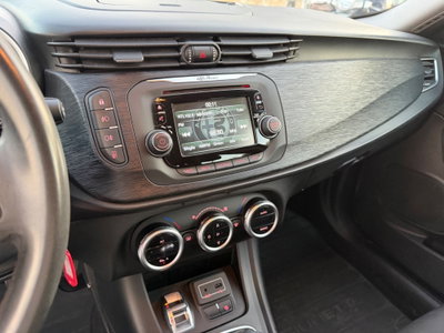 Alfa Romeo Giulietta 1.6 JTDm Business 120cv (8)