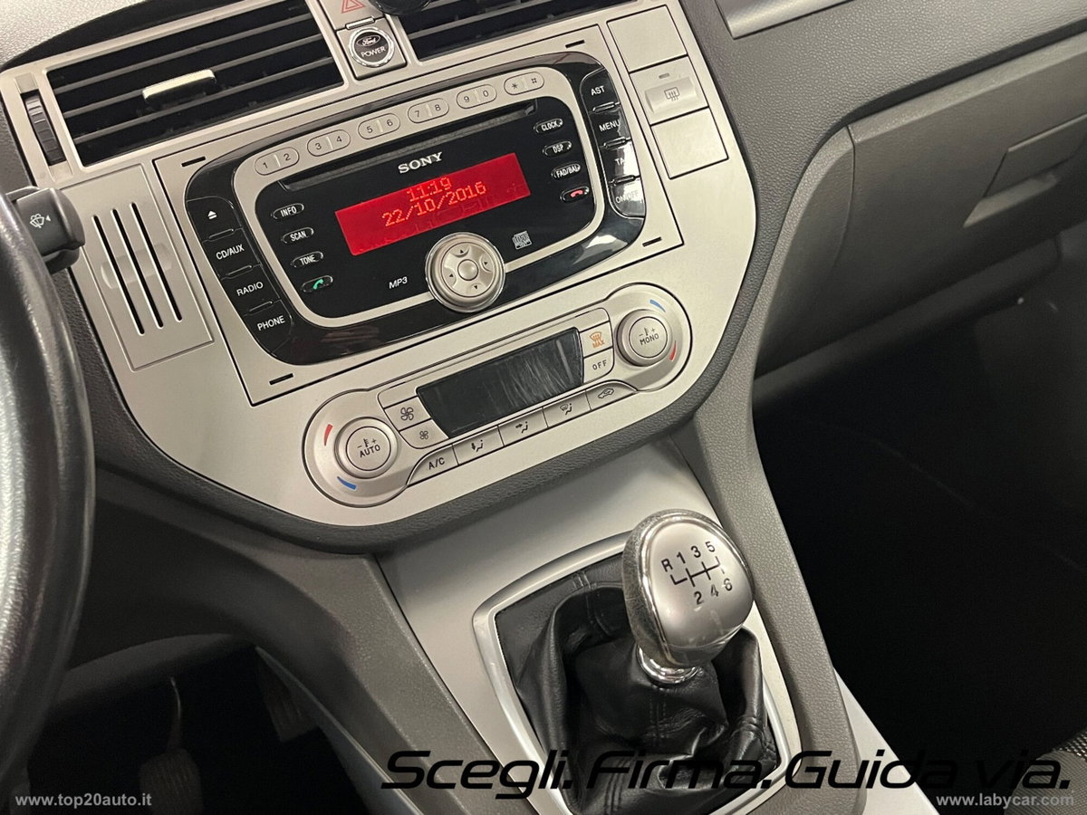 Ford Kuga 2.0 TDCI 140 CV 2WD Titanium (10)