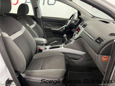Ford Kuga 2.0 TDCI 140 CV 2WD Titanium (14)