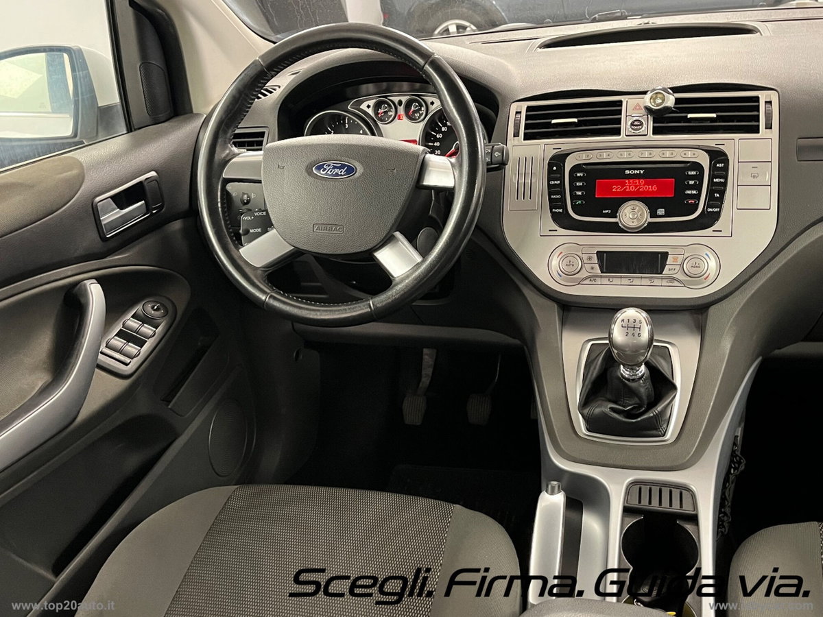 Ford Kuga 2.0 TDCI 140 CV 2WD Titanium (18)