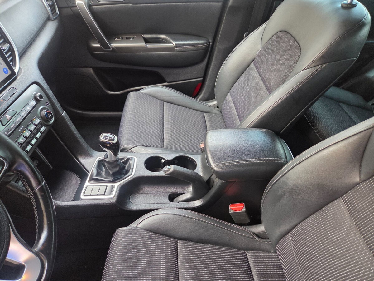 Kia Sportage 1.7 CRDI 2WD Active (16)