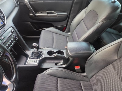 Kia Sportage 1.7 CRDI 2WD Active (16)