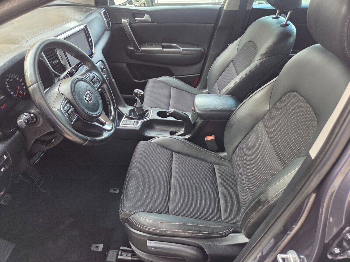 Kia Sportage 1.7 CRDI 2WD Active (20)