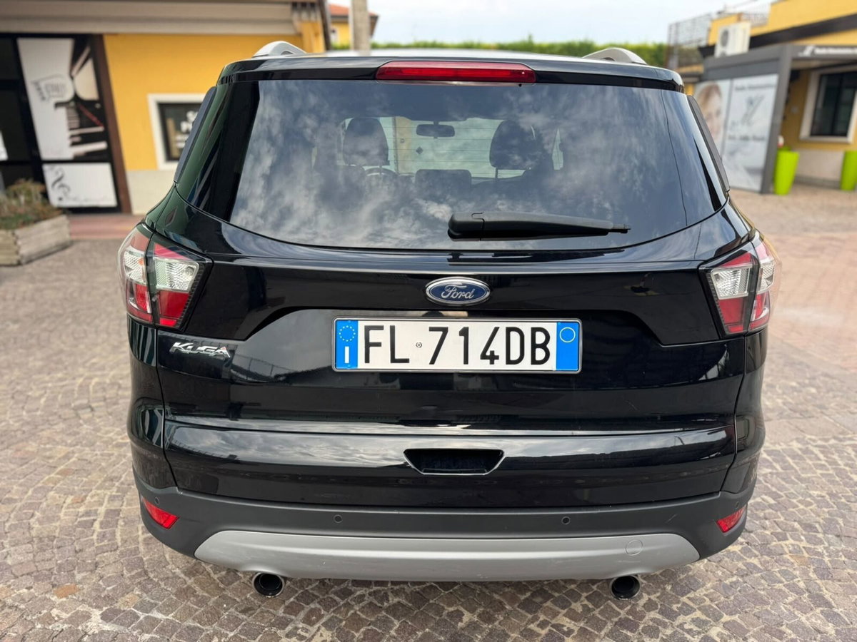 Ford Kuga 1.5 TDCI 120 CV S&S 2WD Titanium (5)