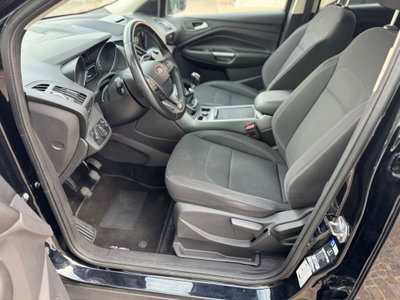 Ford Kuga 1.5 TDCI 120 CV S&S 2WD Titanium (9)