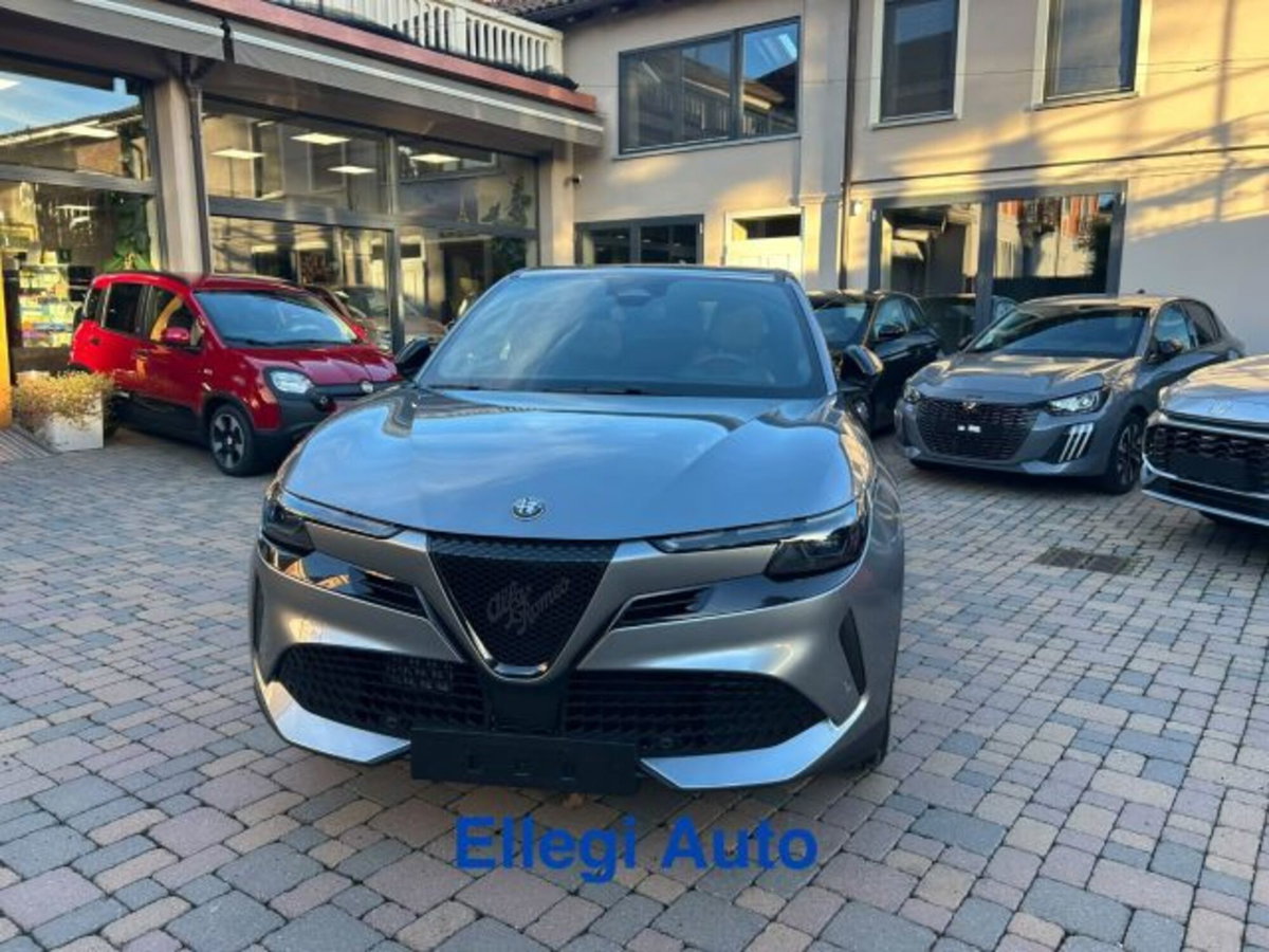 Alfa Romeo Junior 1.2 ibrida 145cv edct6 (3)