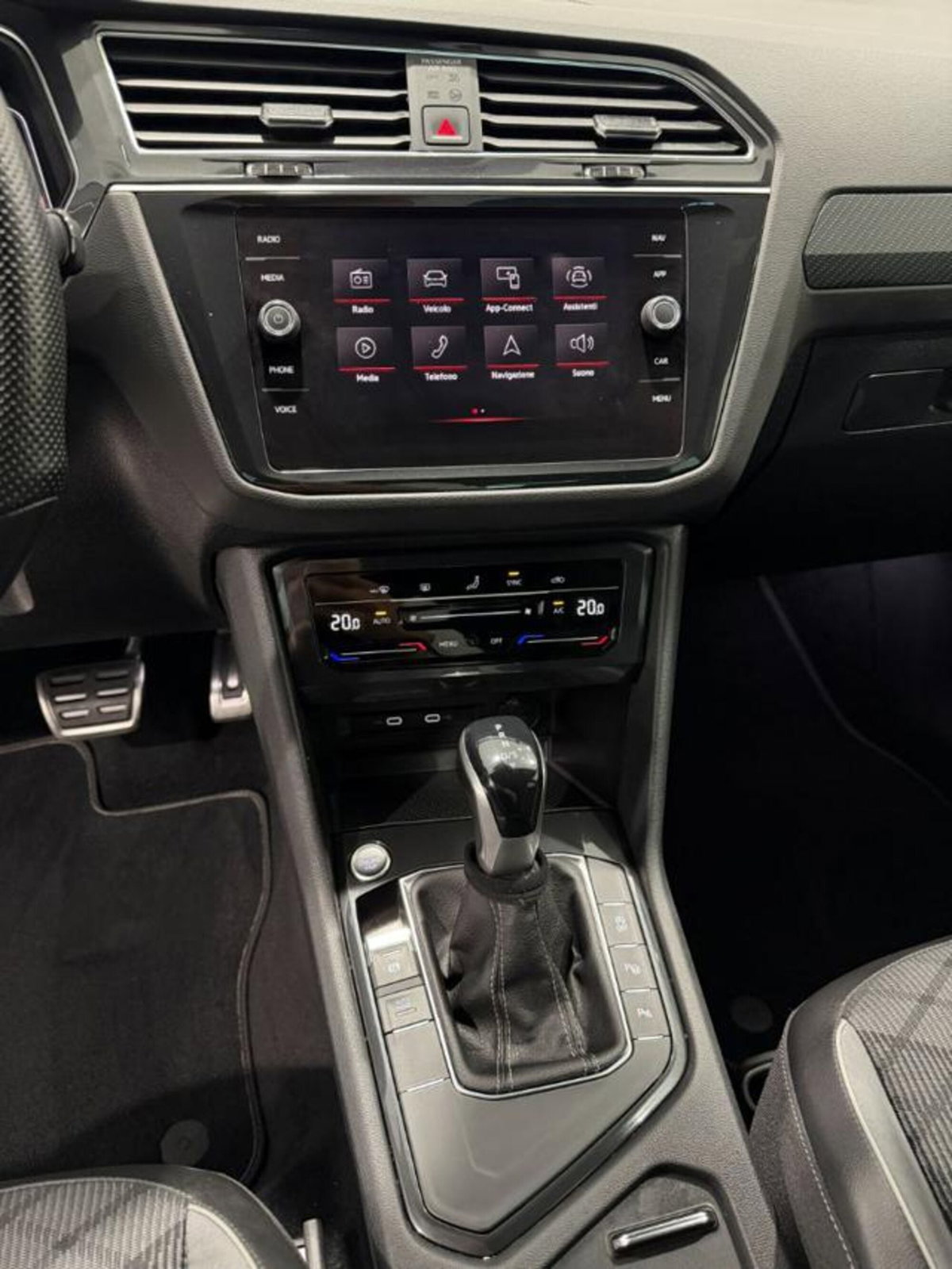 Volkswagen Tiguan 1.5 TSI 150 CV DSG ACT R-Line (13)
