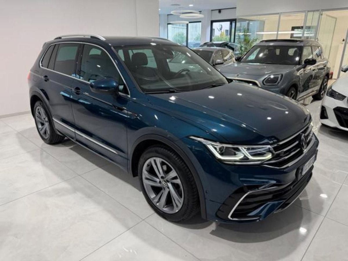 Volkswagen Tiguan 1.5 TSI 150 CV DSG ACT R-Line (2)