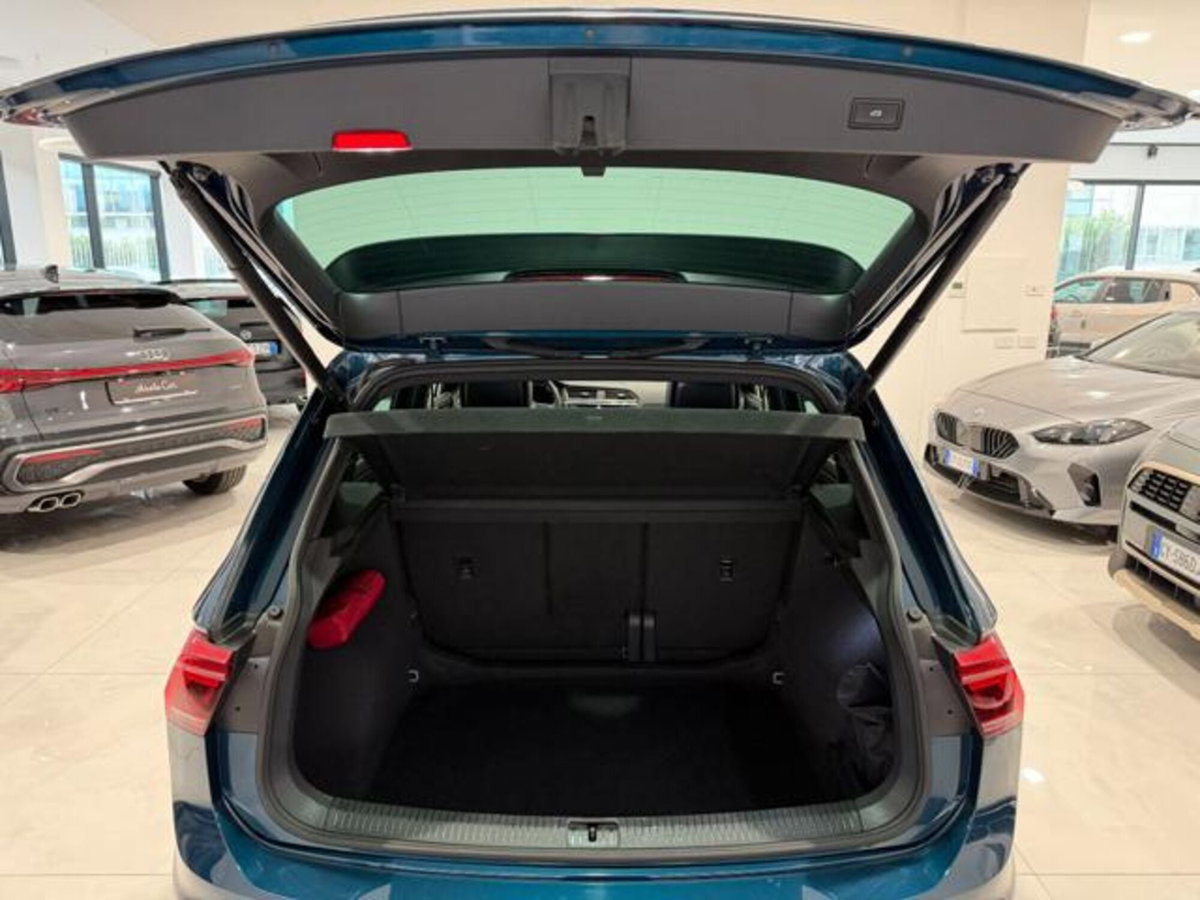 Volkswagen Tiguan 1.5 TSI 150 CV DSG ACT R-Line (6)