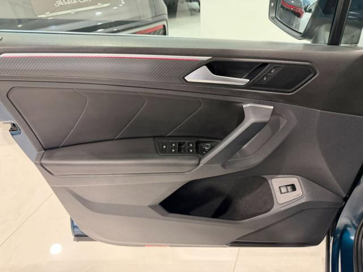 Volkswagen Tiguan 1.5 TSI 150 CV DSG ACT R-Line (9)