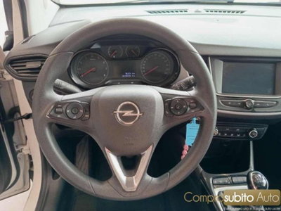 Opel Crossland X 1.2 12V Innovation (18)