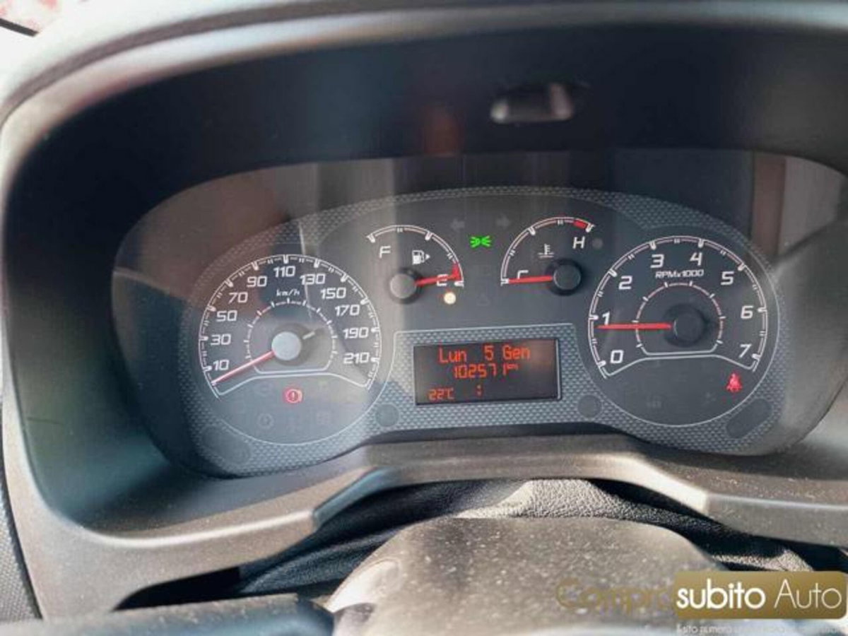 Fiat Fiorino 1.3 MJT 80CV Cargo (18)