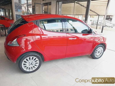 Lancia Ypsilon 1.0 FireFly 5 porte S&S Hybrid Ecochic Gold (5)