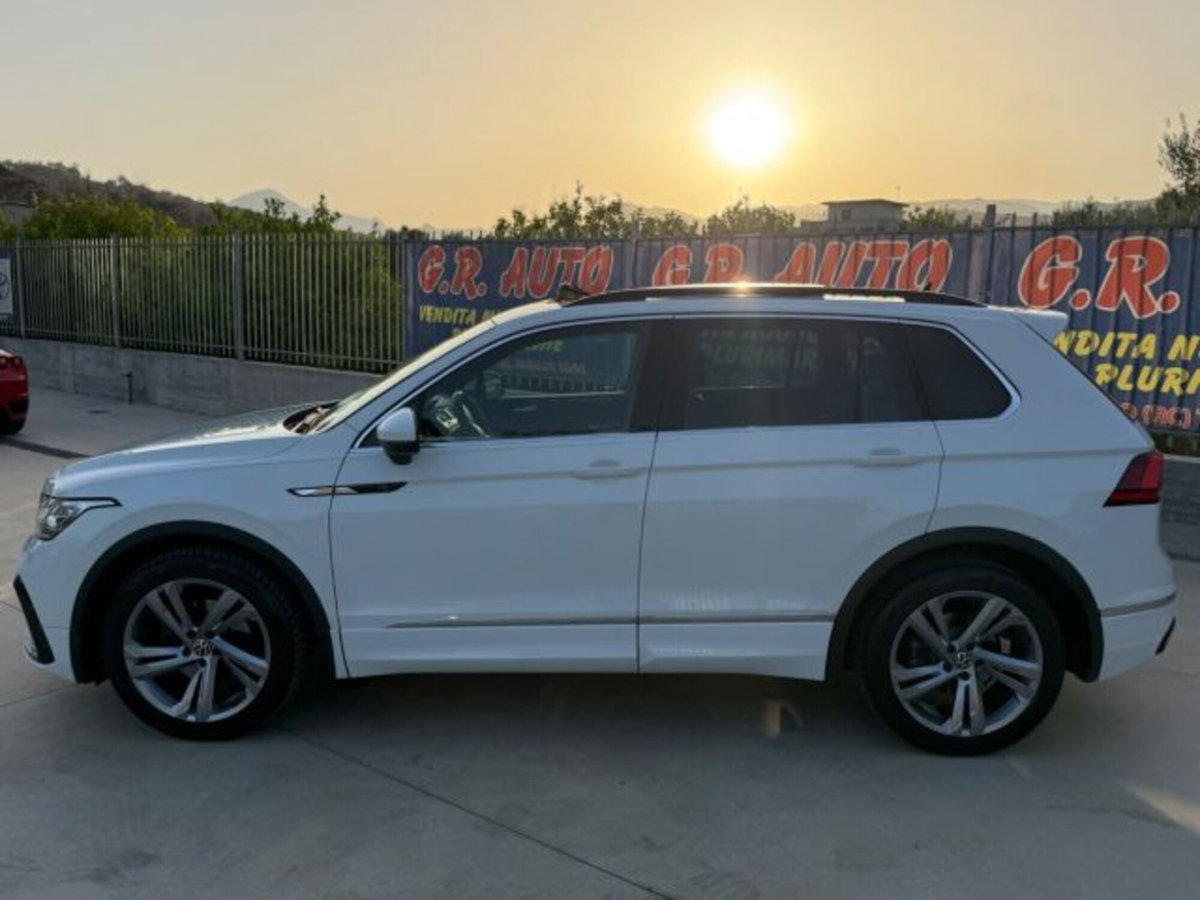 Volkswagen Tiguan Allspace 2.0 tdi R-Line 150cv dsg (6)