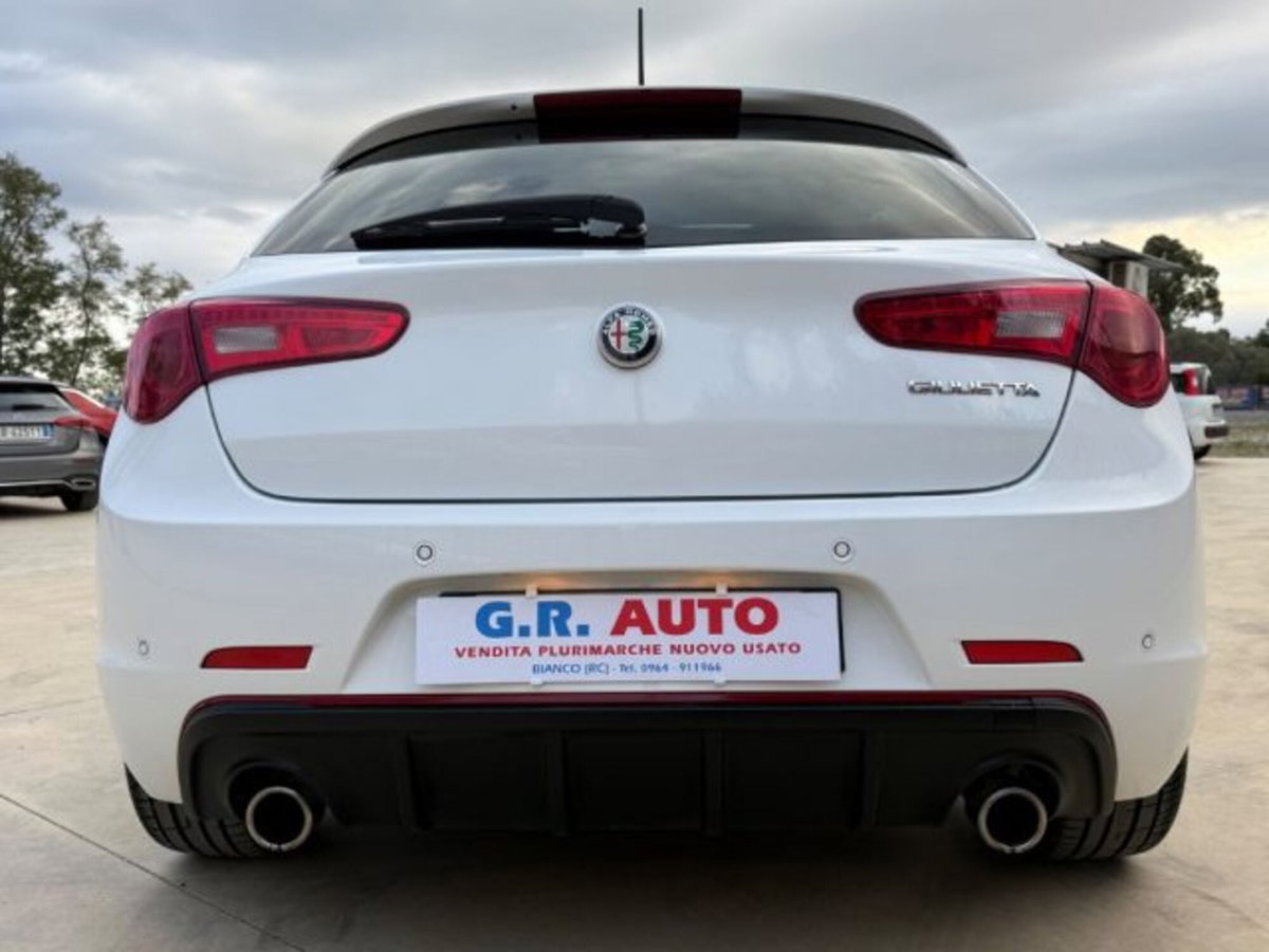 Alfa Romeo Giulietta 1750 turbo Veloce 240cv tct (7)
