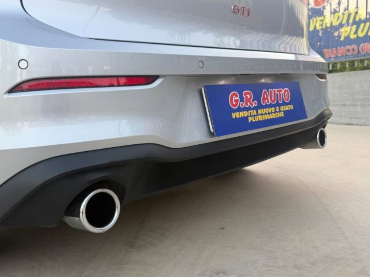 Volkswagen Golf 2.0 tsi GTI MT Ultimate 245cv (10)