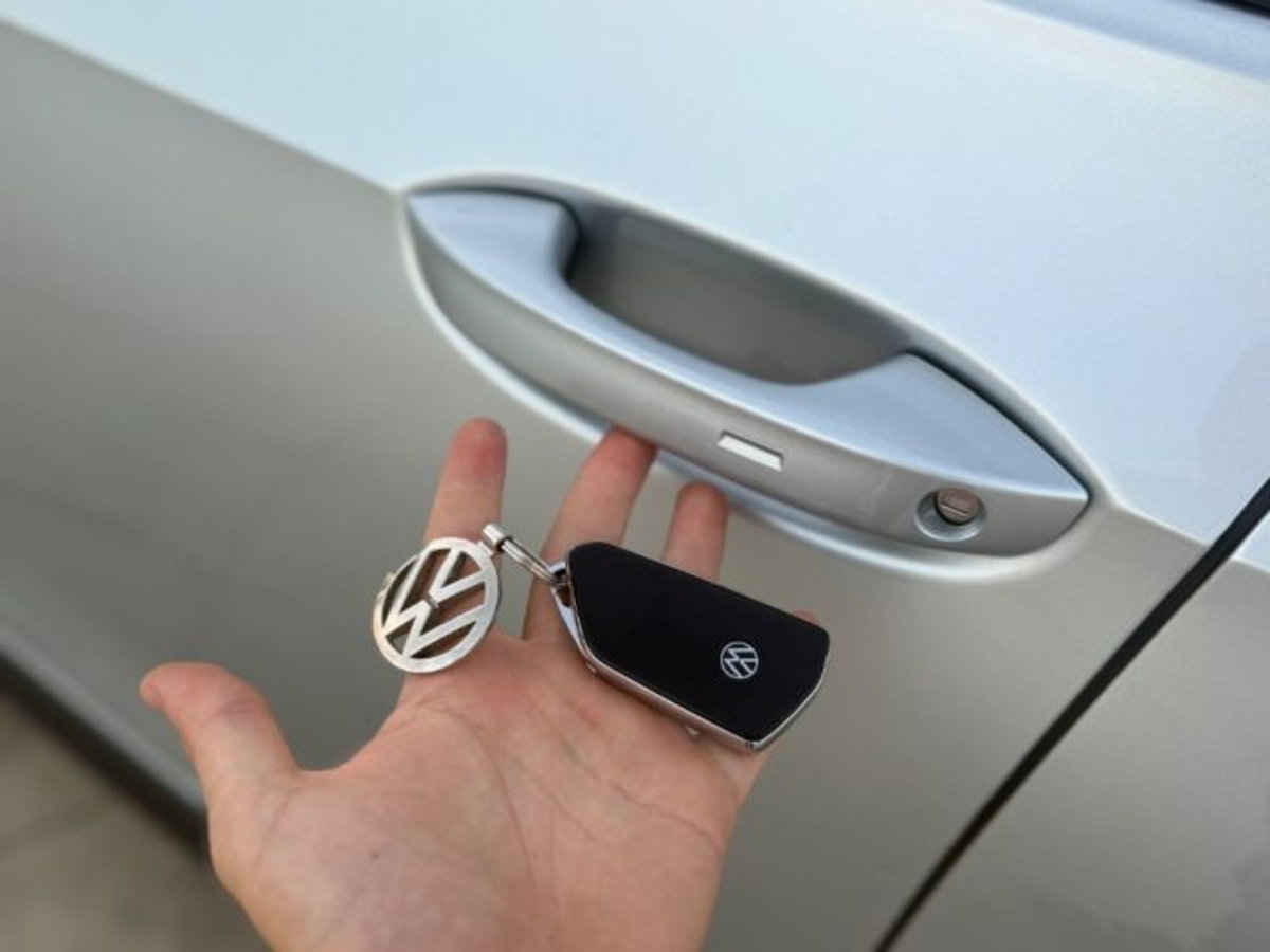 Volkswagen Golf 2.0 tsi GTI MT Ultimate 245cv (12)
