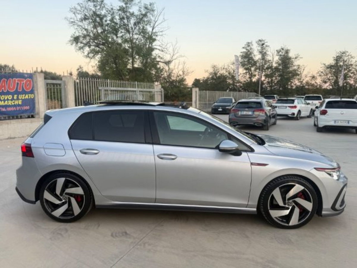 Volkswagen Golf 2.0 tsi GTI MT Ultimate 245cv (7)