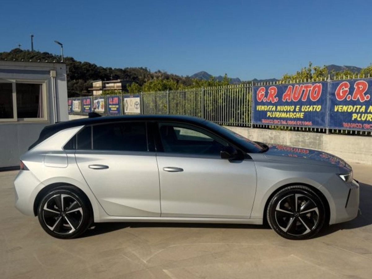 Opel Astra 1.5 Turbo Diesel 130 CV Elegance (5)