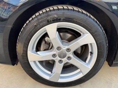 Audi A3 Sedan 1.6 TDI 116 CV Sport (10)