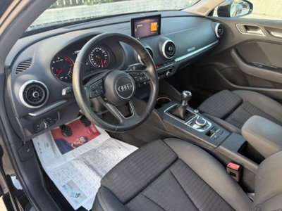 Audi A3 Sedan 1.6 TDI 116 CV Sport (17)