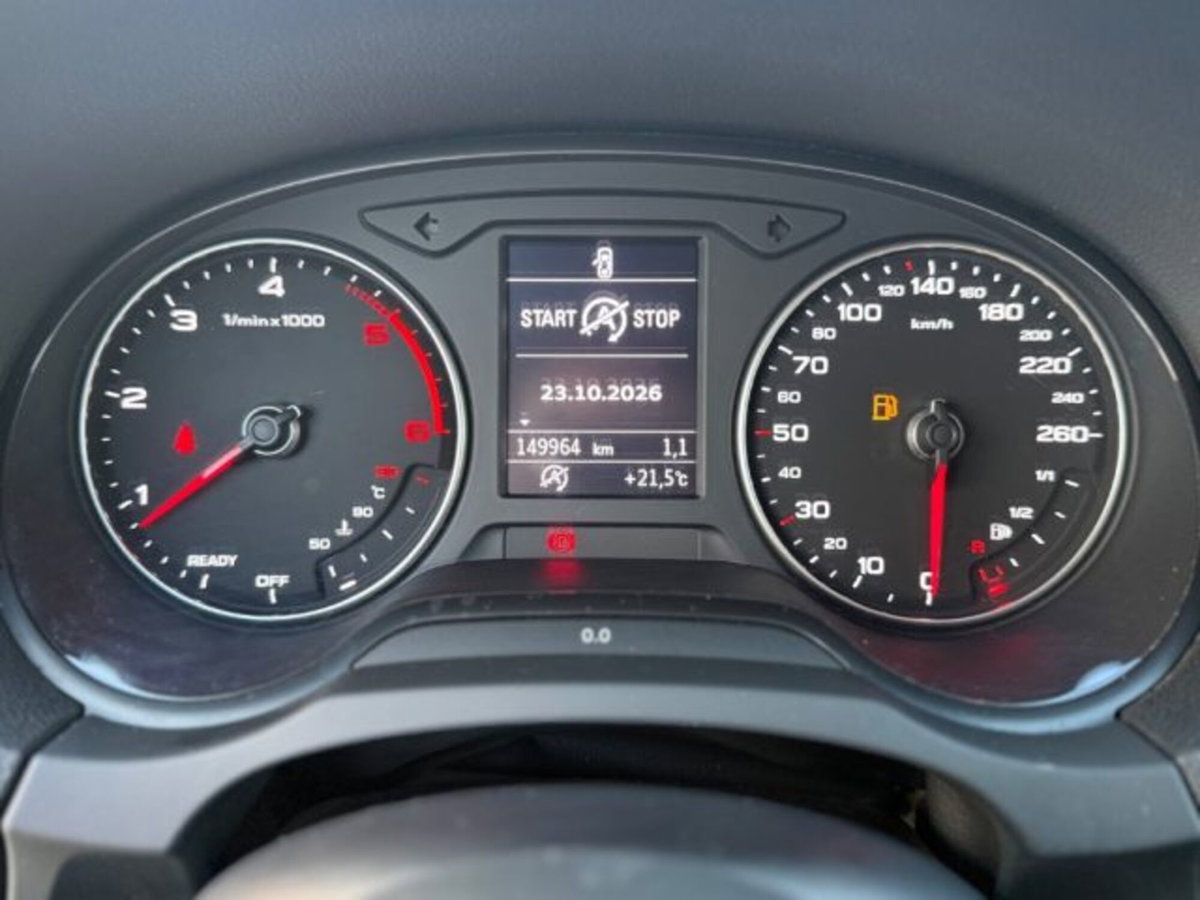 Audi A3 Sedan 1.6 TDI 116 CV Sport (20)