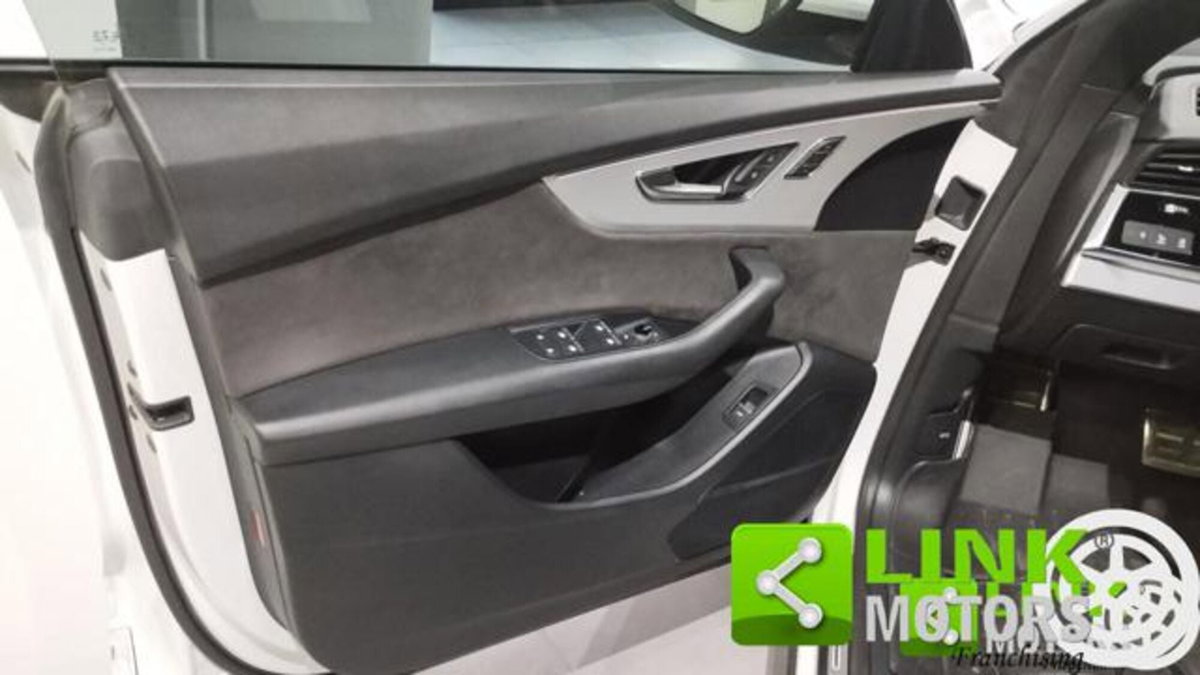 Audi Q8 Q8 50 TDI 286 CV quattro tiptronic Sport (11)