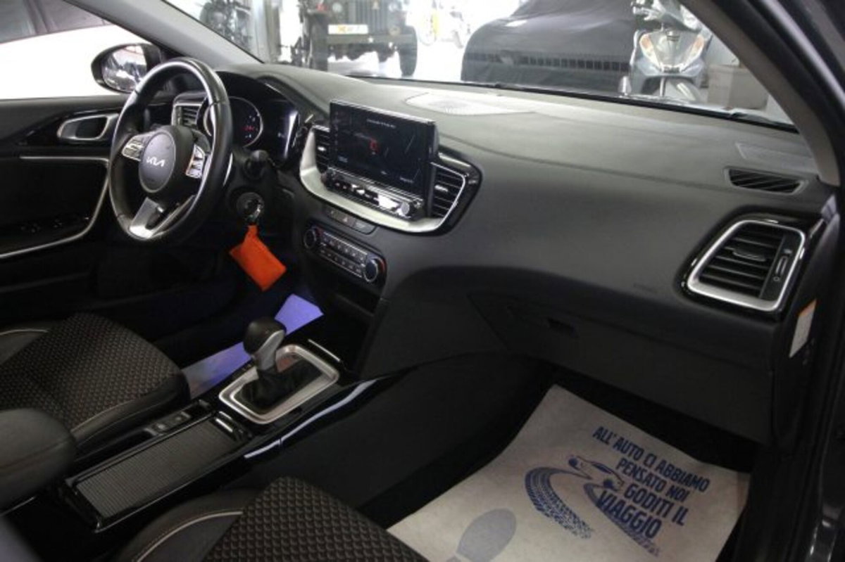 Kia XCeed 1.5 T-GDi 160 CV MHEV DCT Business (10)