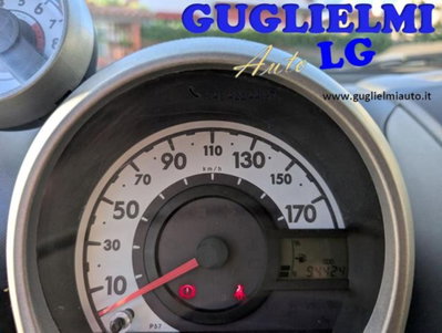 Toyota Aygo 1.0 12V VVT-i 3 porte Sol (12)