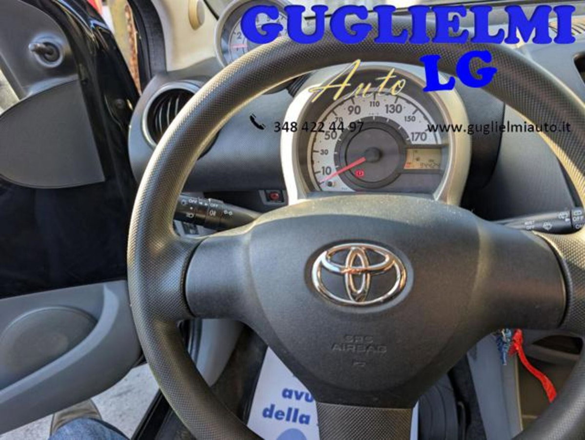 Toyota Aygo 1.0 12V VVT-i 3 porte Sol (13)