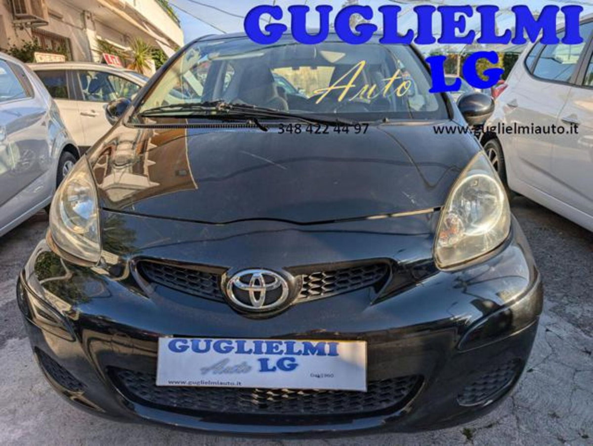 Toyota Aygo 1.0 12V VVT-i 3 porte Sol (3)