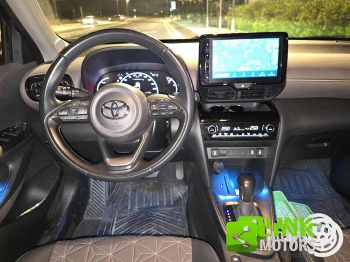 Toyota Yaris Cross 1.5 Hybrid 5p. E-CVT Lounge (11)