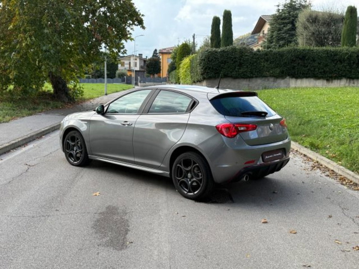 Alfa Romeo Giulietta 1.6 JTDm Sport 120cv (16)