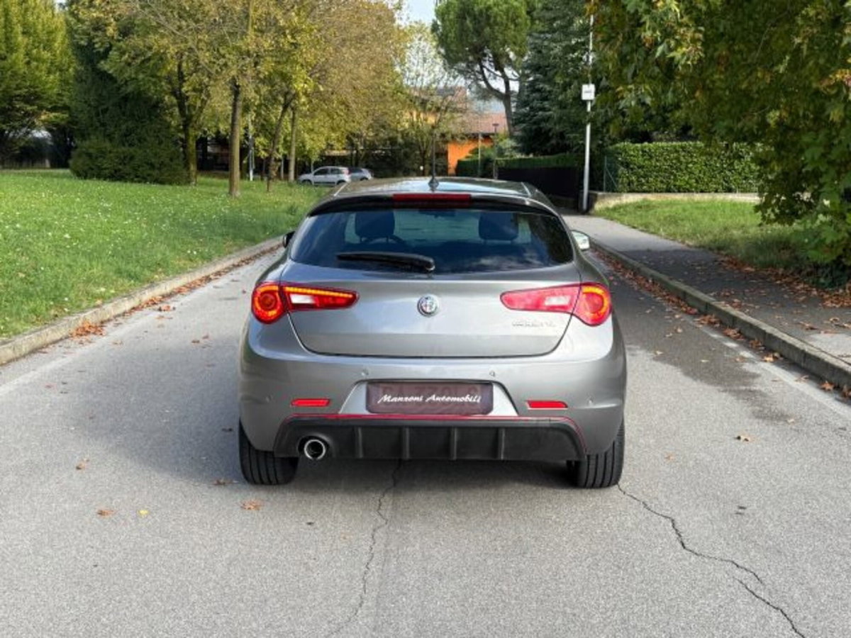 Alfa Romeo Giulietta 1.6 JTDm Sport 120cv (5)