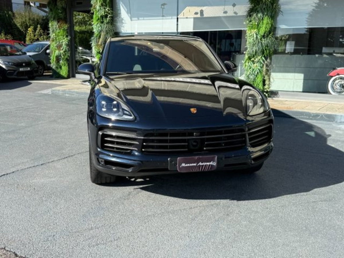 Porsche Cayenne Coupé 3.0 V6 E-Hybrid Platinum Edition (2)