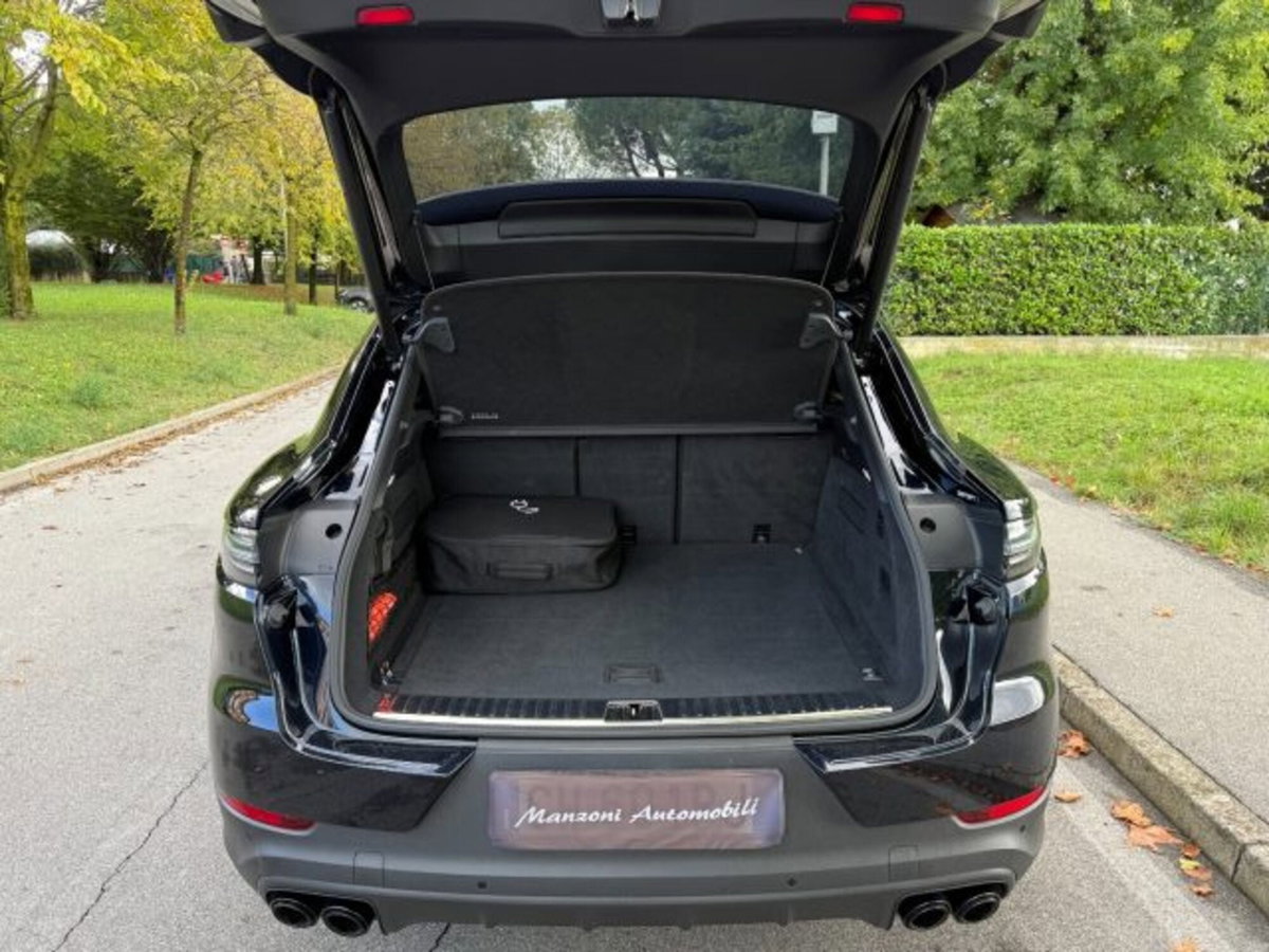Porsche Cayenne Coupé 3.0 V6 Platinum Edition (18)