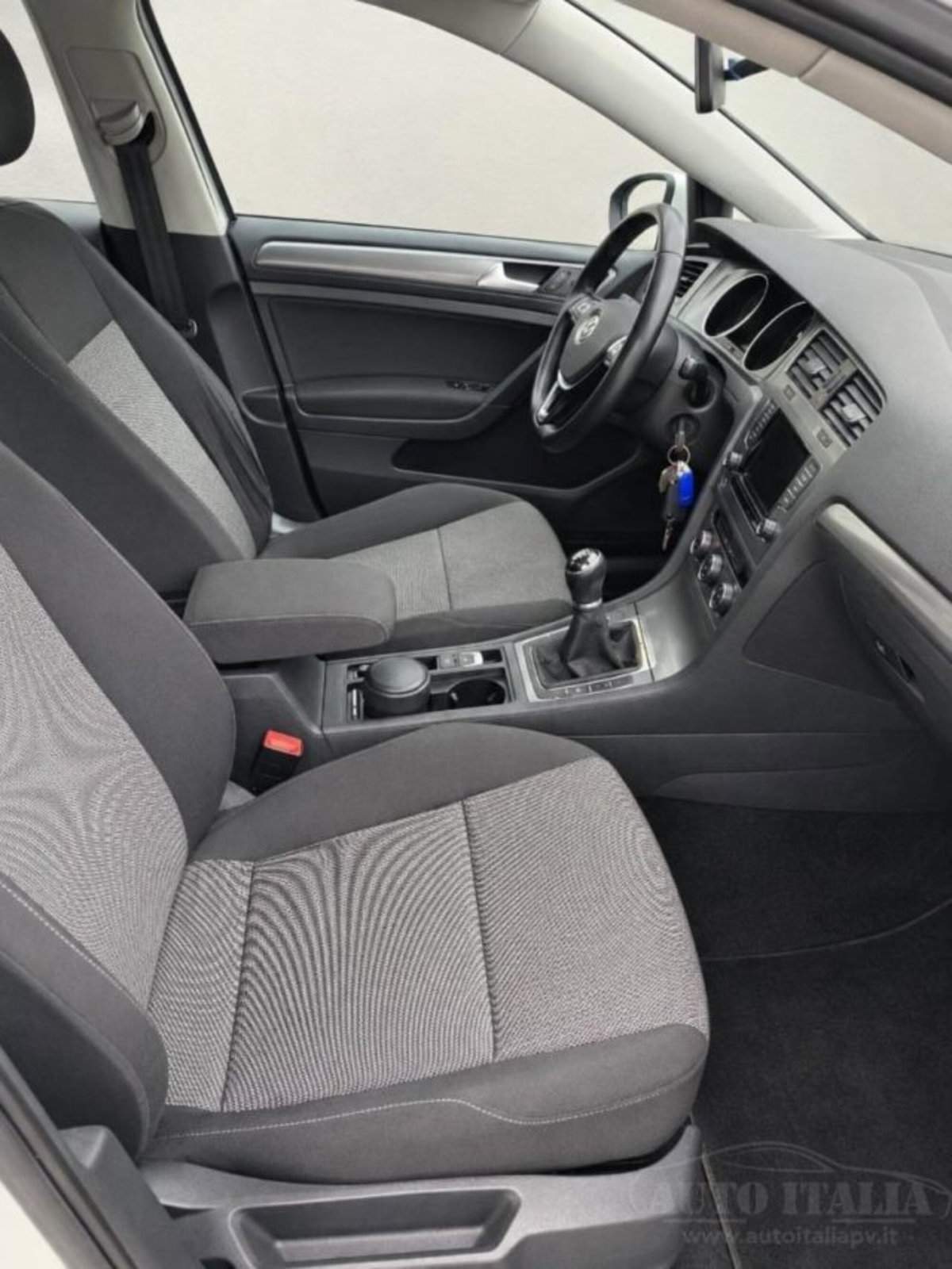 Volkswagen Golf 1.2 TSI 85 CV 5p. Trendline BlueMotion Technology (11)