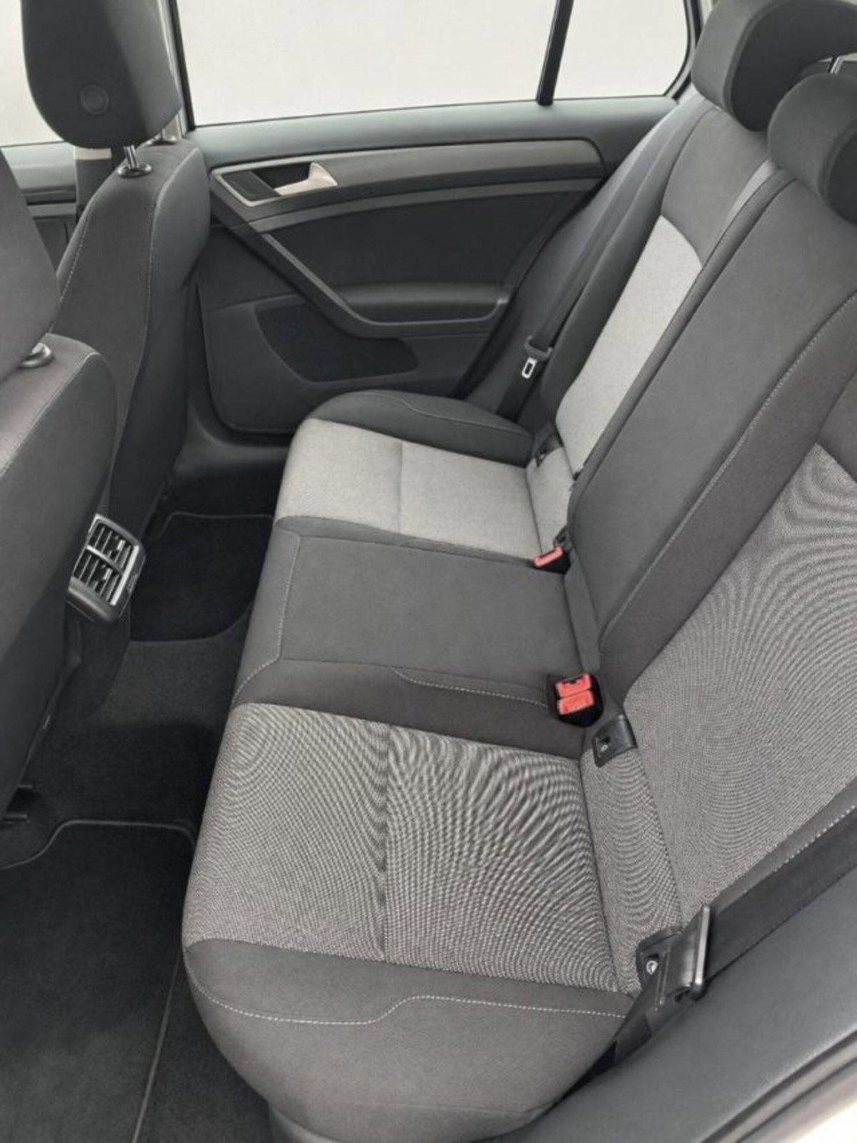 Volkswagen Golf 1.2 TSI 85 CV 5p. Trendline BlueMotion Technology (12)