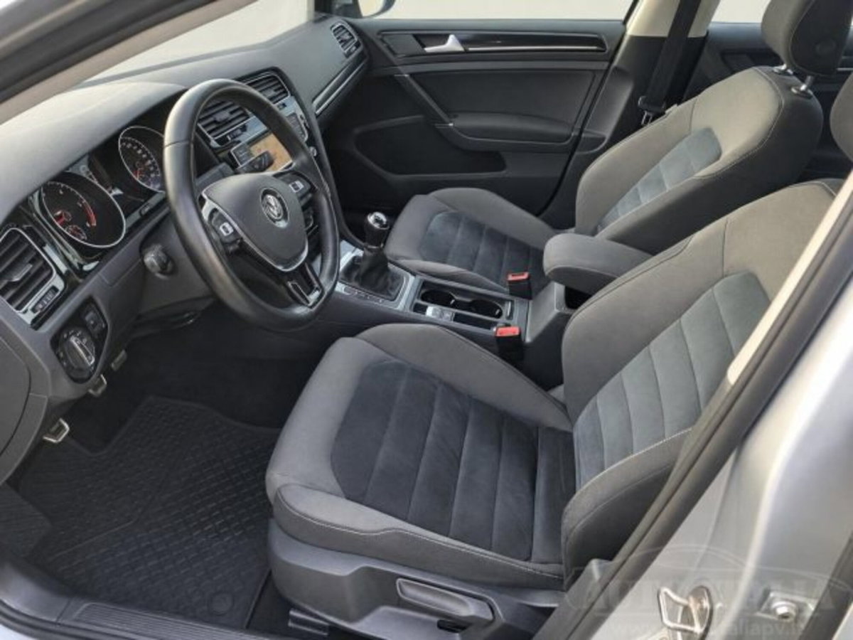 Volkswagen Golf Variant 1.6 TDI 110 CV Executive BlueMotion Technology (11)