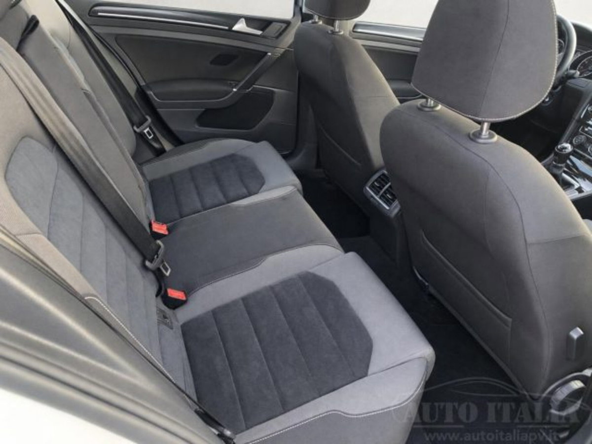 Volkswagen Golf Variant 1.6 TDI 110 CV Executive BlueMotion Technology (12)