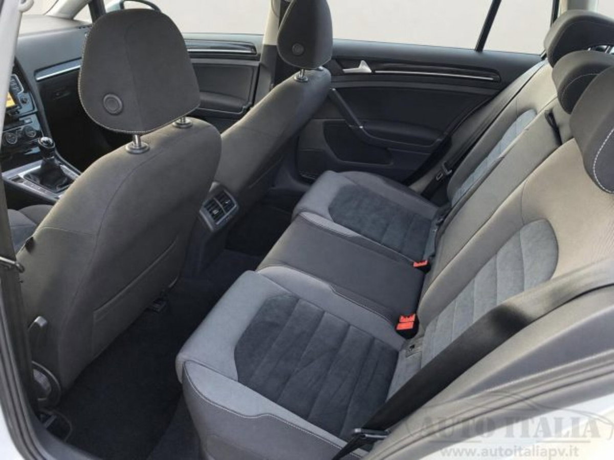 Volkswagen Golf Variant 1.6 TDI 110 CV Executive BlueMotion Technology (13)