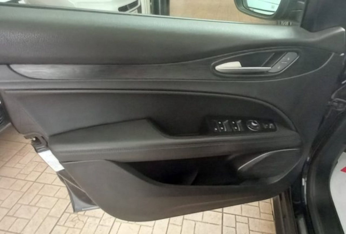 Alfa Romeo Stelvio Stelvio 2.2 Turbodiesel 160 CV AT8 RWD Super Business (9)
