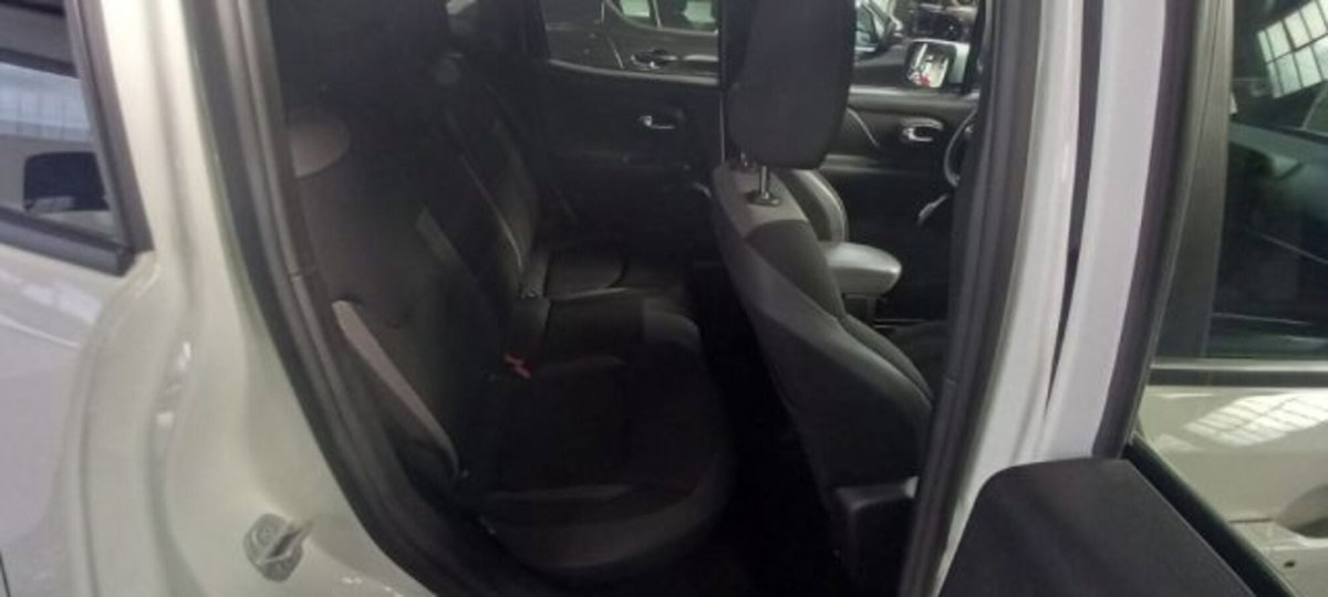 Jeep Renegade 1.0 T3 Limited (10)