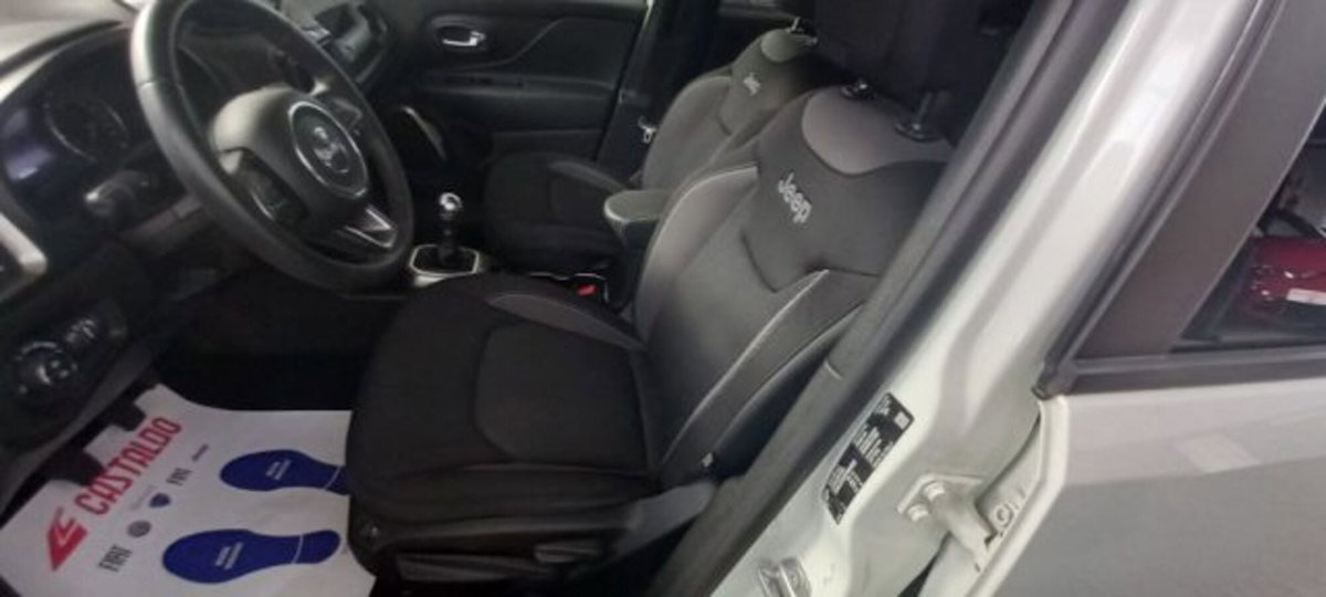 Jeep Renegade 1.0 T3 Limited (8)
