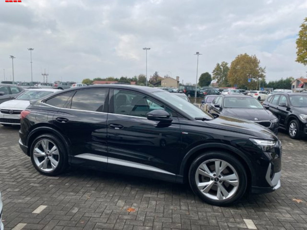 Audi Q4 Q4 40 e-tron S line edition (4)