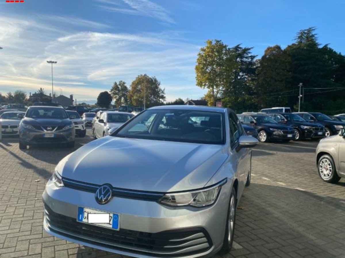 Volkswagen Golf 1.0 TSI EVO Life (2)
