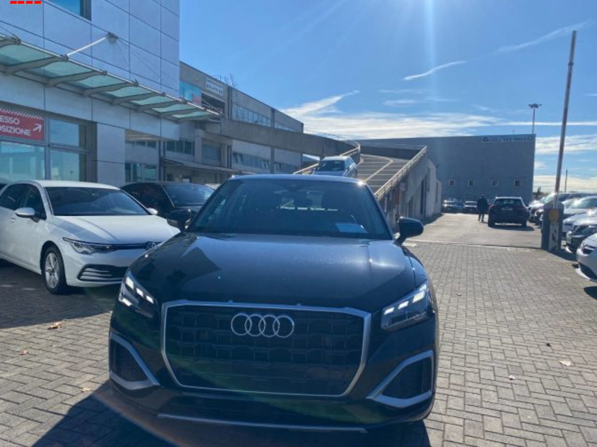Audi Q2 Q2 30 TFSI Business (2)