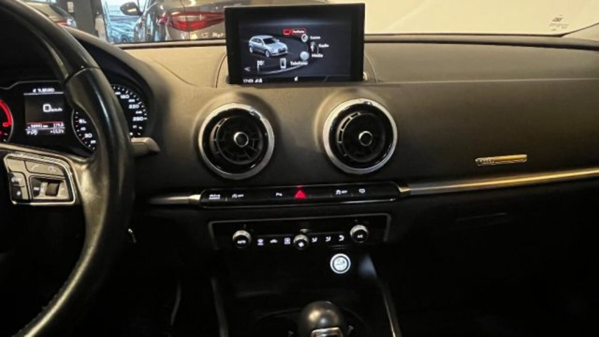 Audi A3 Sportback 30 TDI S tronic Sport (10)